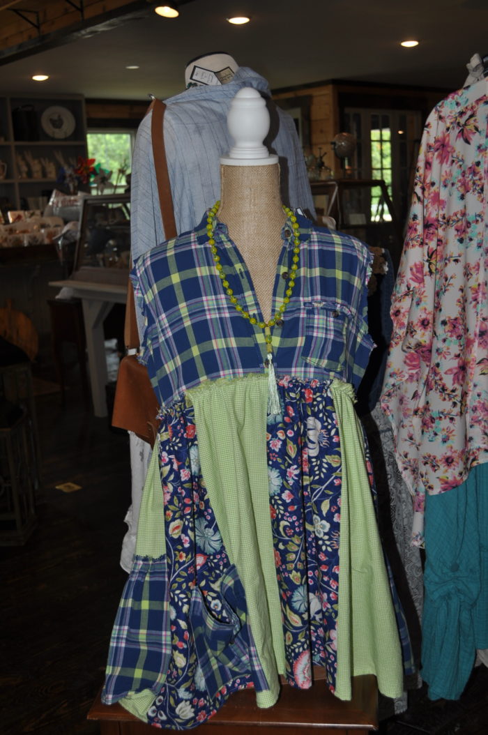 Lillie Hobbs Bakery, Lunch, Antiques, and Local Art just south of