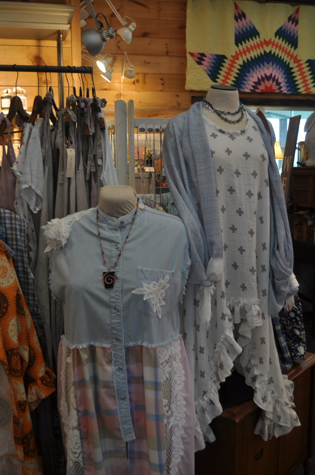 Lillie Hobbs Bakery, Lunch, Antiques, and Local Art just south of